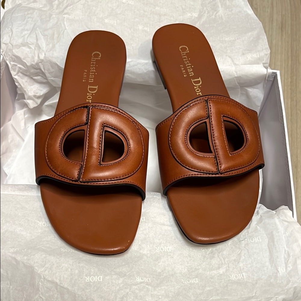 GUC Dior Brown Leather Slide Sandals with Geometric Design